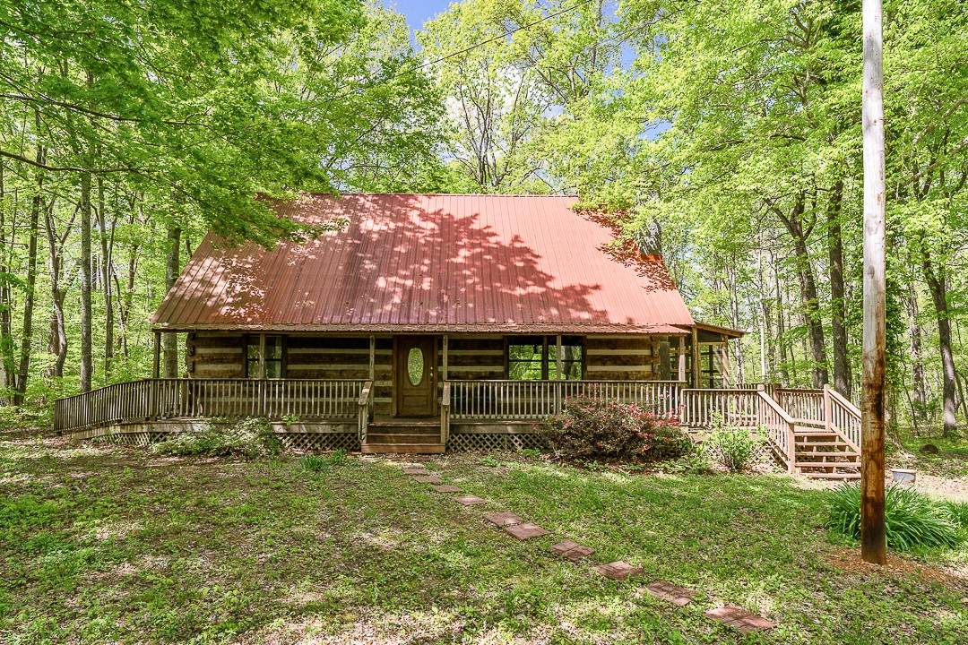 1057 Pine Orchard Rd - Photo 1