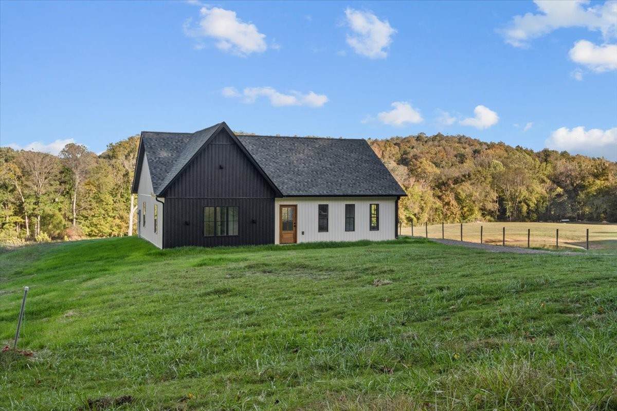 396 Buckeye Rd - Photo 1