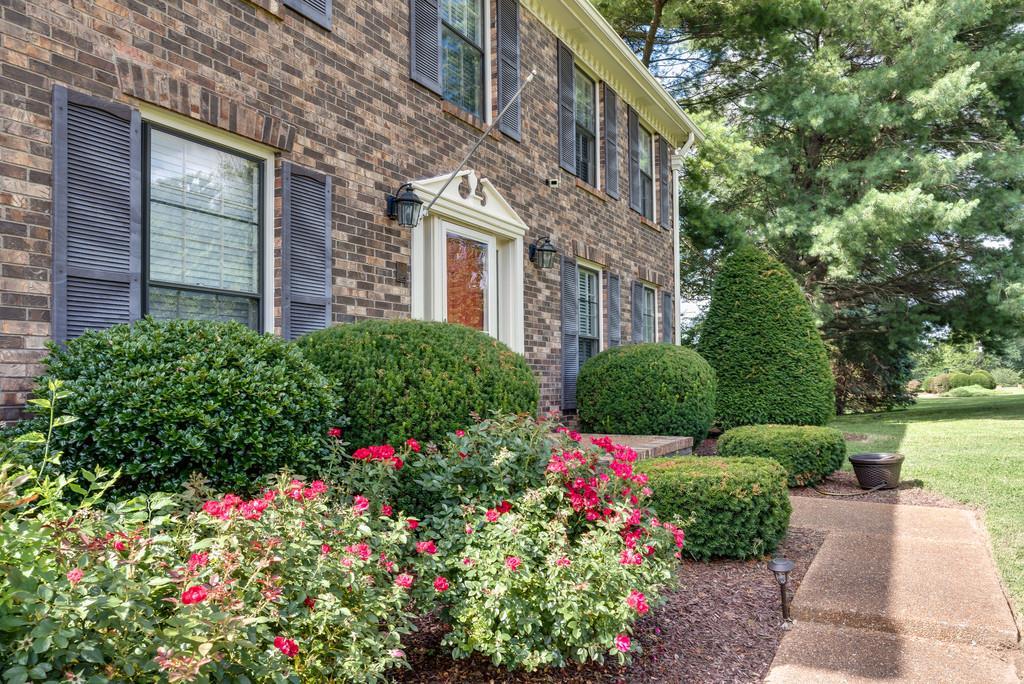 1124 Cross Creek Dr - Photo 1
