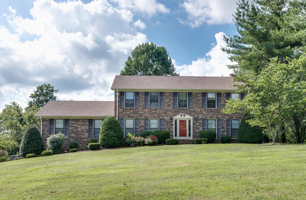 1124 Cross Creek Dr - Photo 1