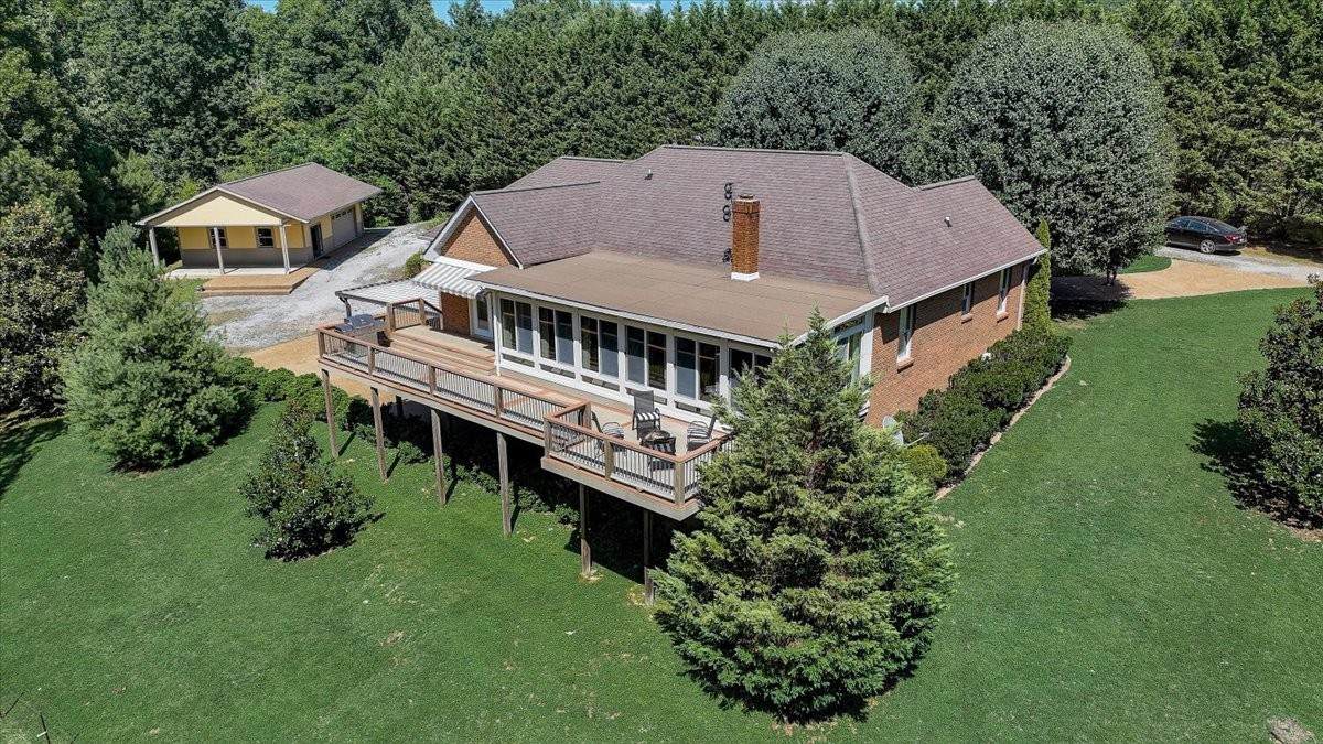 7875 Oscar Green Rd - Photo 1