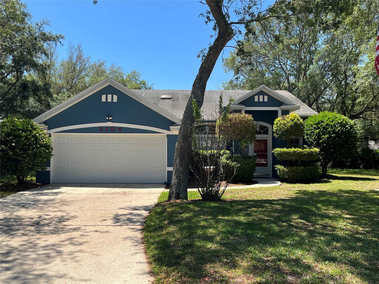 2104 Canterbury Lane - Photo 1
