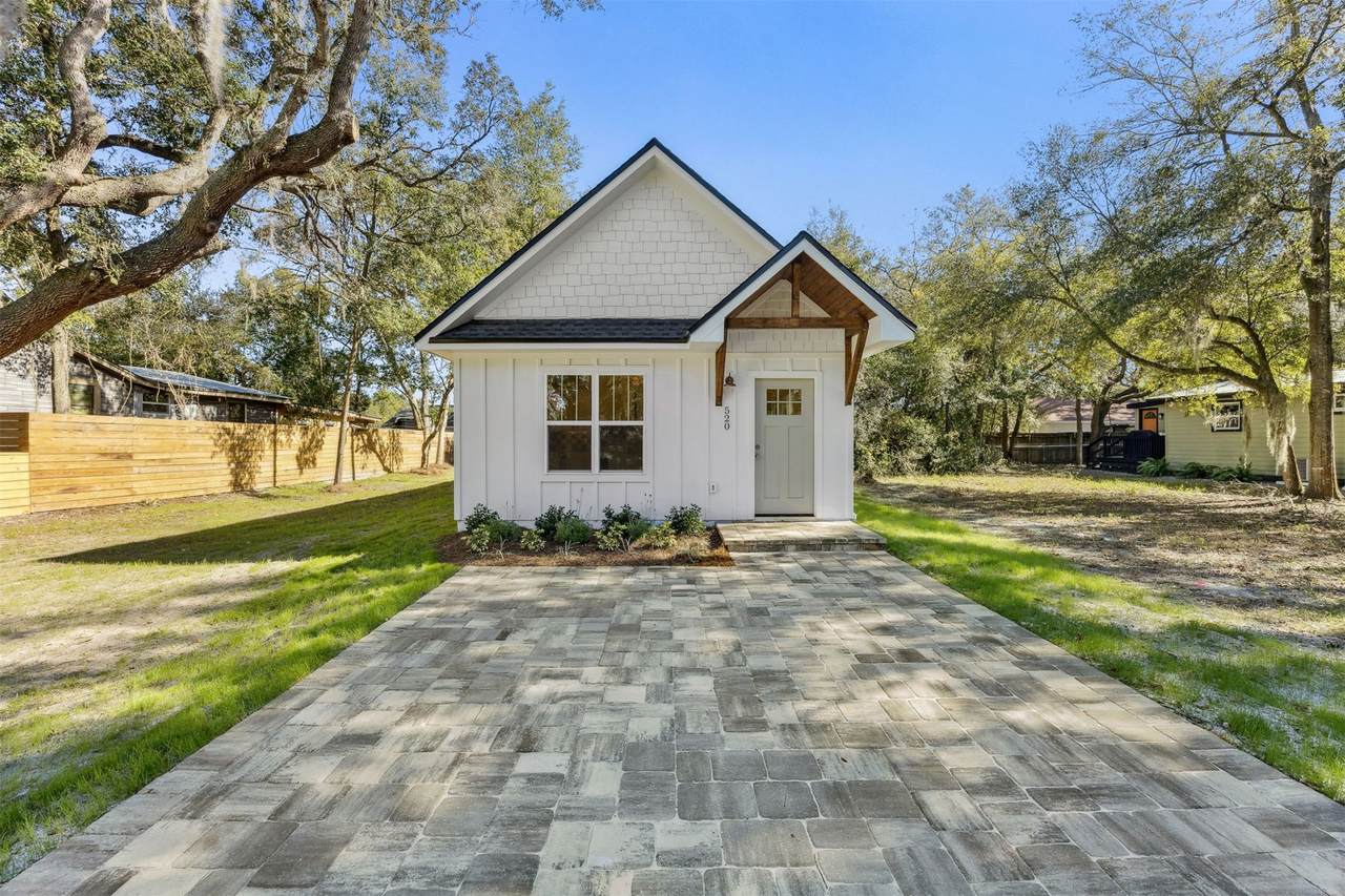 520 Division Street - Photo 1