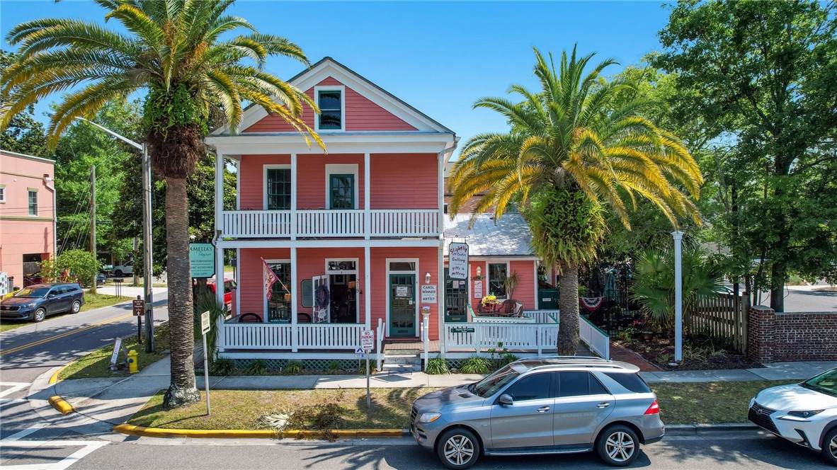 218 Ash Street - Photo 1