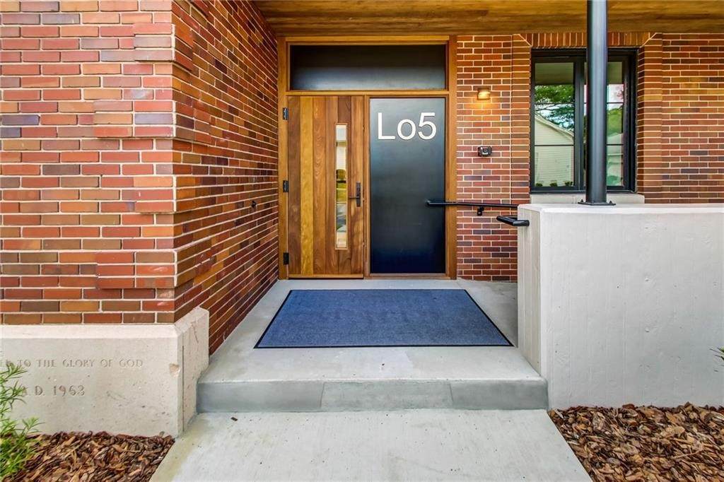 19 5TH Street - Photo 1