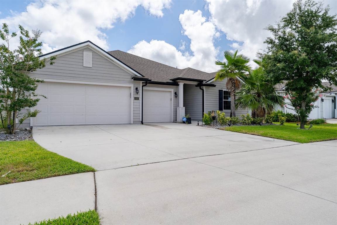 646 Northside Drive - Photo 1