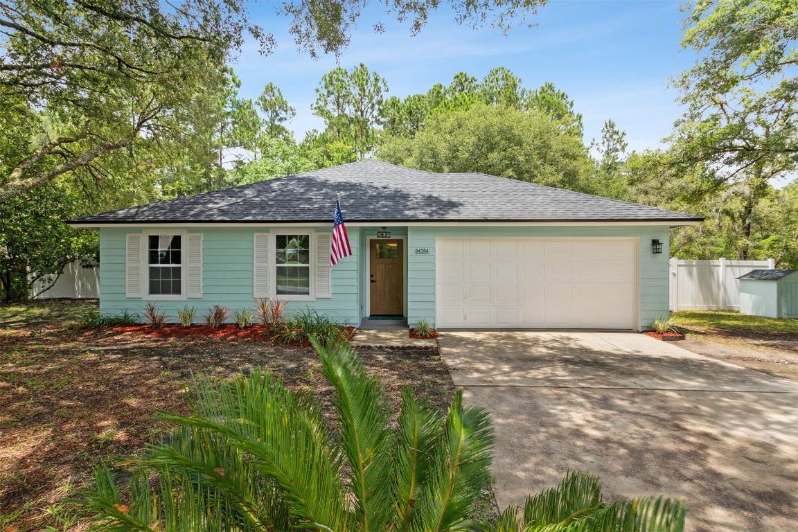 84354 Saint Paul Boulevard - Photo 1