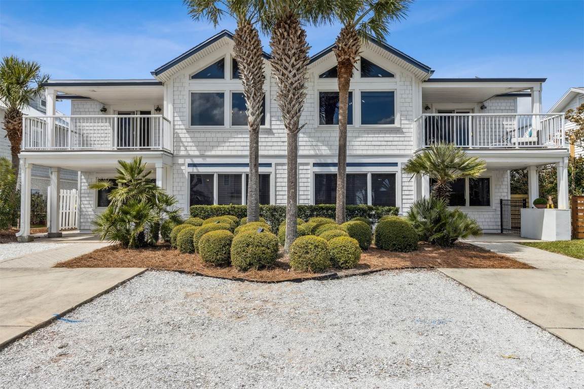 733 Tarpon Avenue - Photo 1