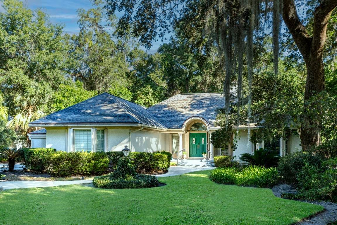 7 Hickory Lane - Photo 1