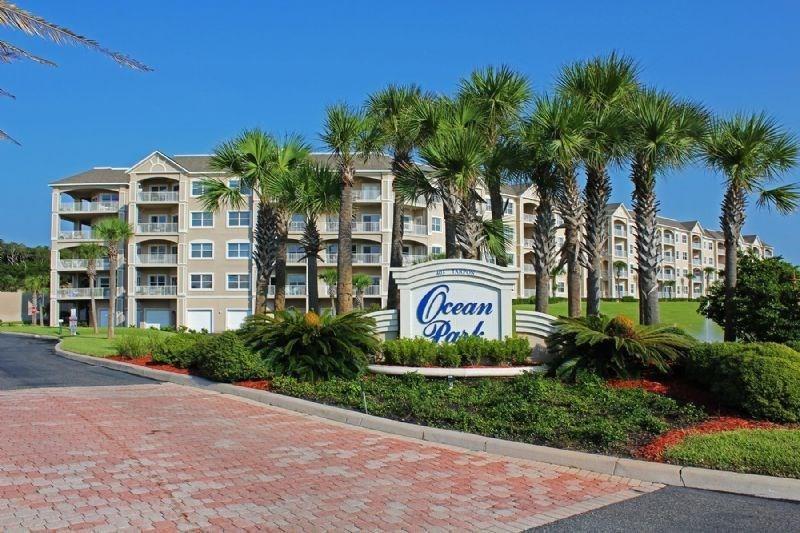 403 Tarpon Avenue - Photo 1
