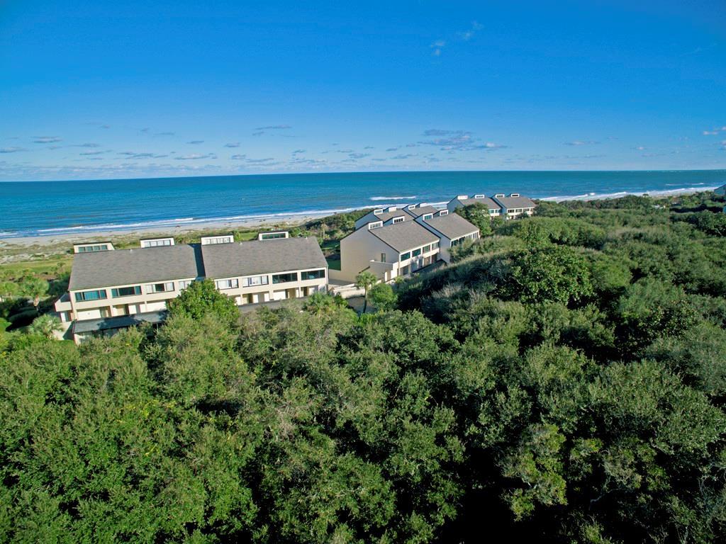 1016 Captains Court Drive - Photo 1