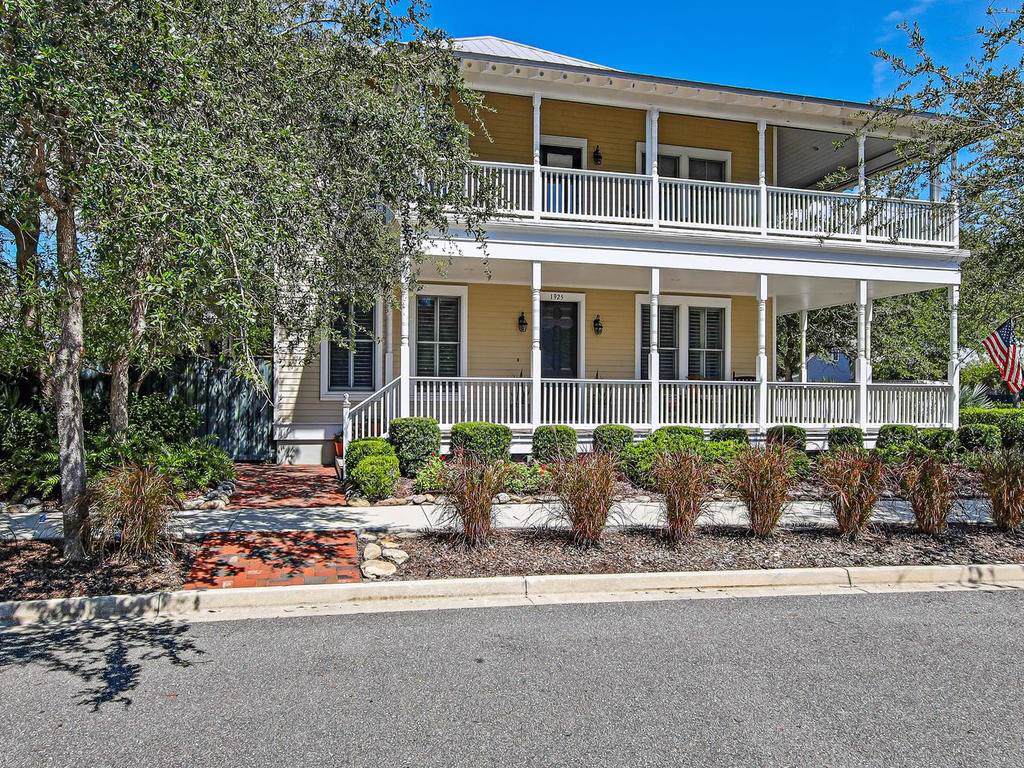 1925 Hometown Drive - Photo 1