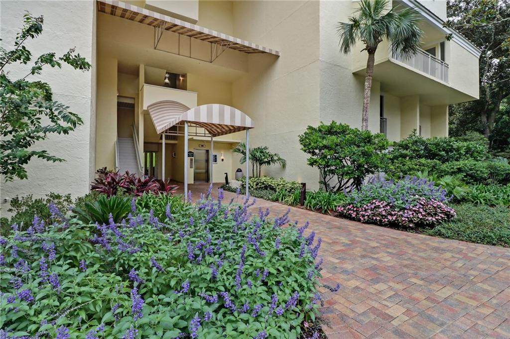 1319 Shipwatch Circle - Photo 1