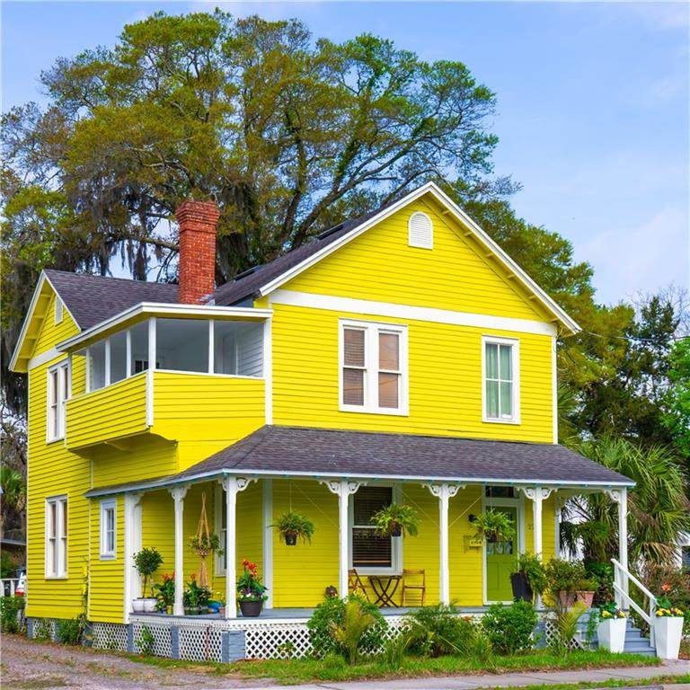 227 8TH Street - Photo 1
