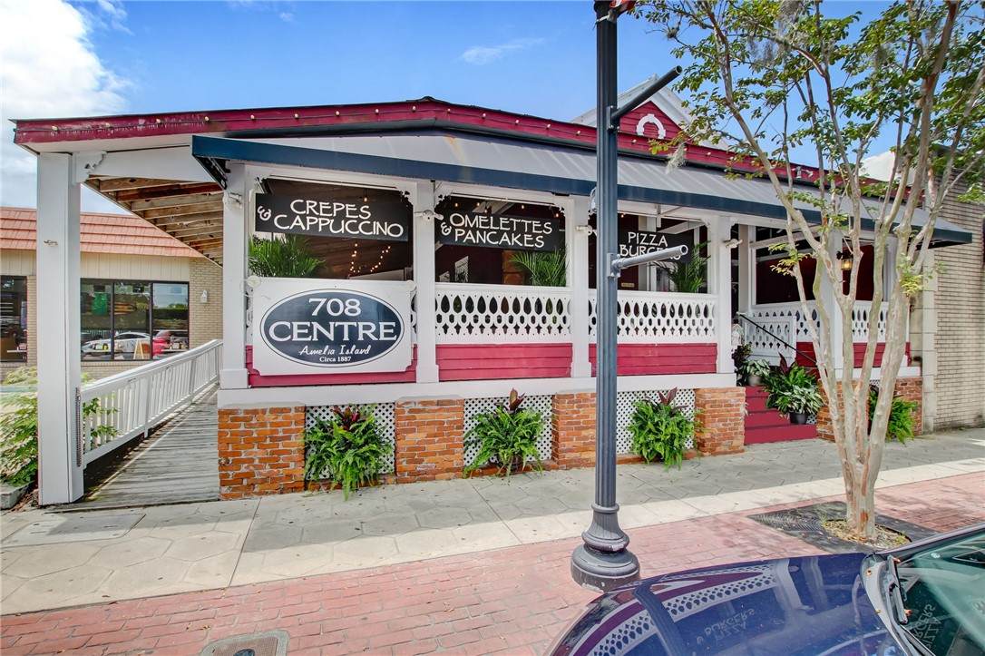 708 Centre Street - Photo 1