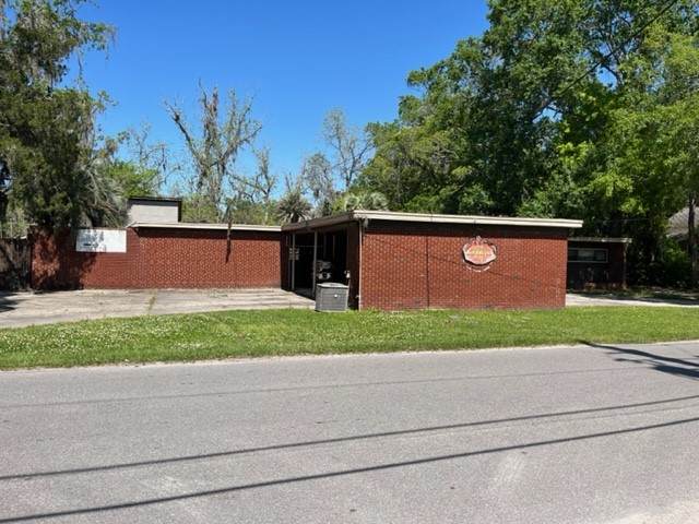45367 Green Avenue - Photo 1