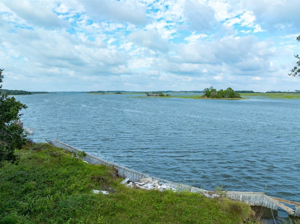 https://bt-photos.global.ssl.fastly.net/nassau/orig_boomver_2_113883-2.jpg