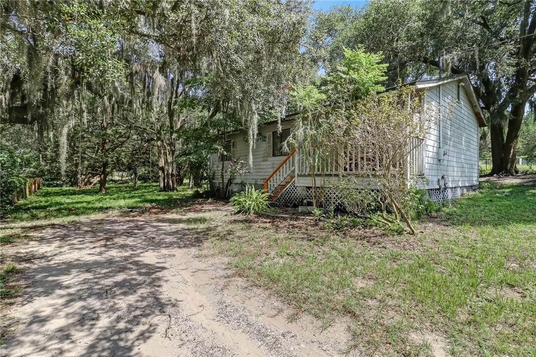 724 14TH Street - Photo 1