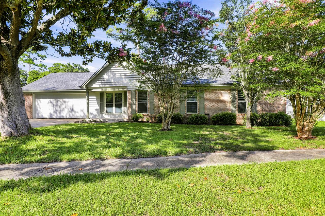 1464 Sanibel Lane - Photo 1