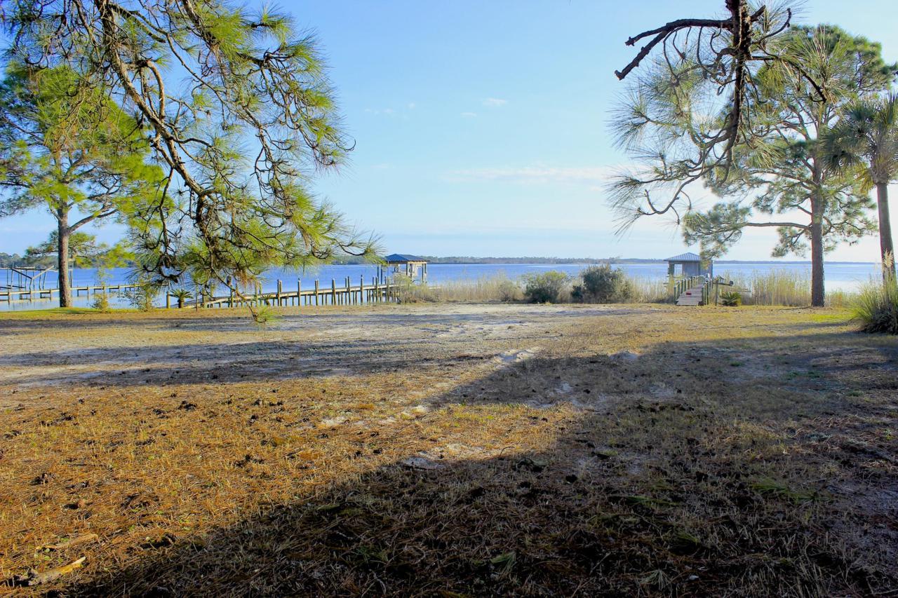 7809 Petersen Point Road - Photo 1