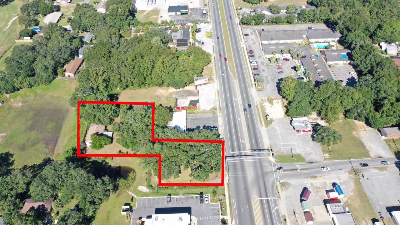 4871 Mobile Hwy Highway - Photo 1