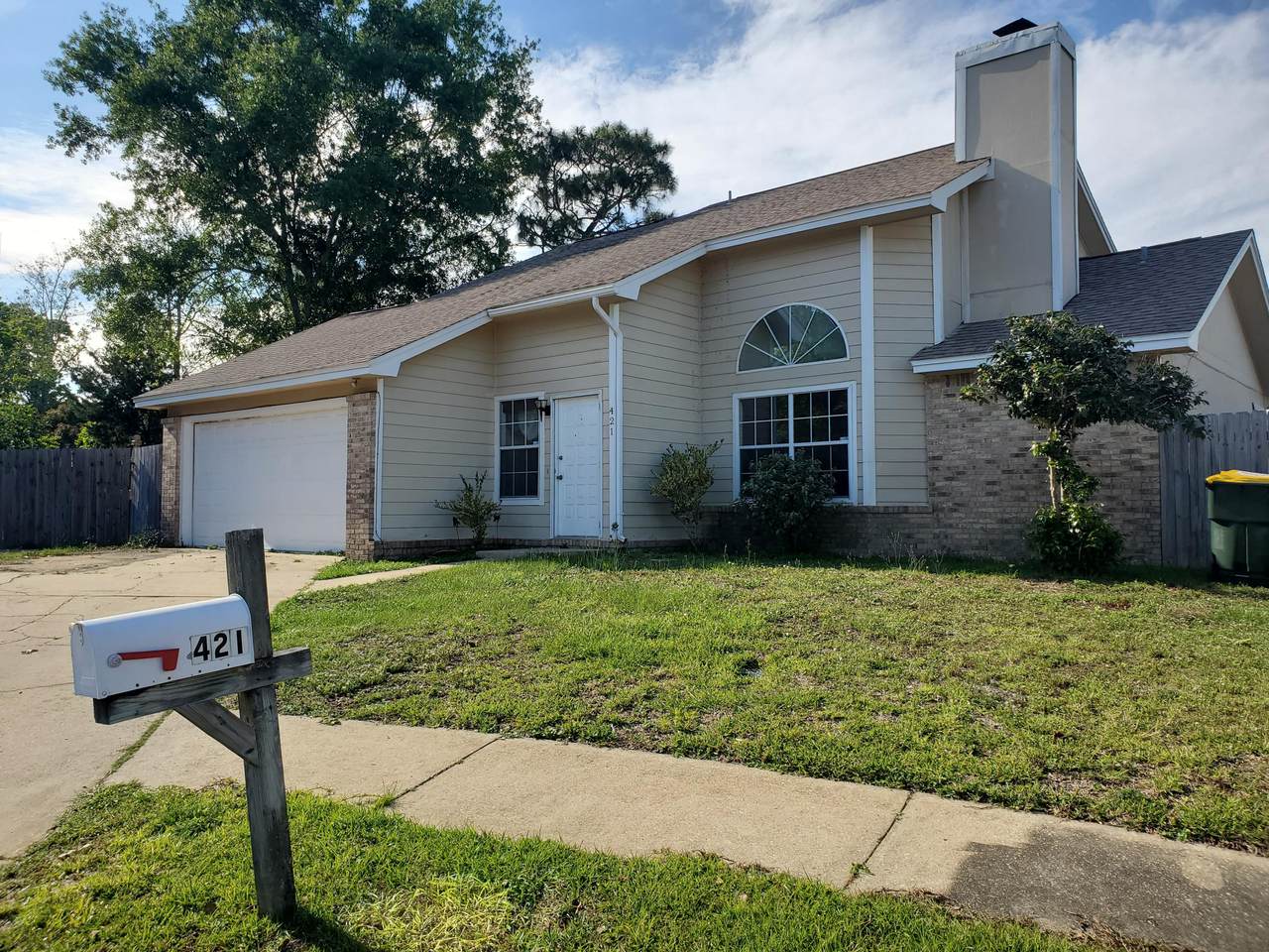 421 Village Court - Photo 1