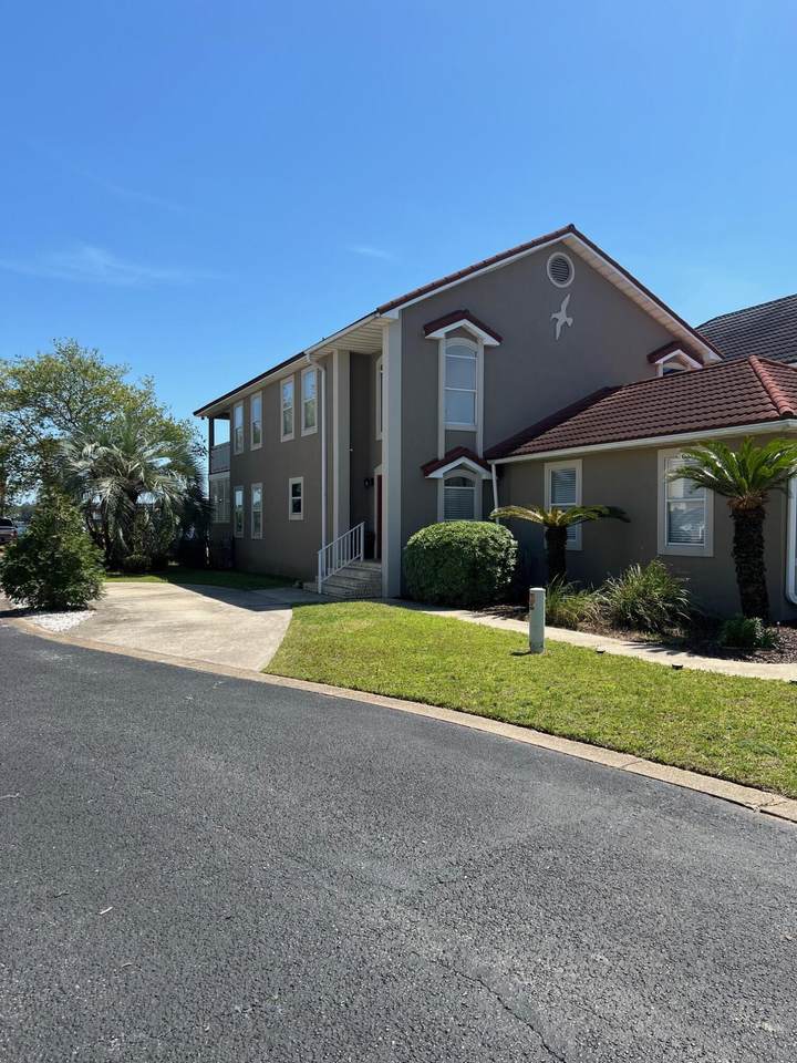 911 Lighthouse Road - Photo 1