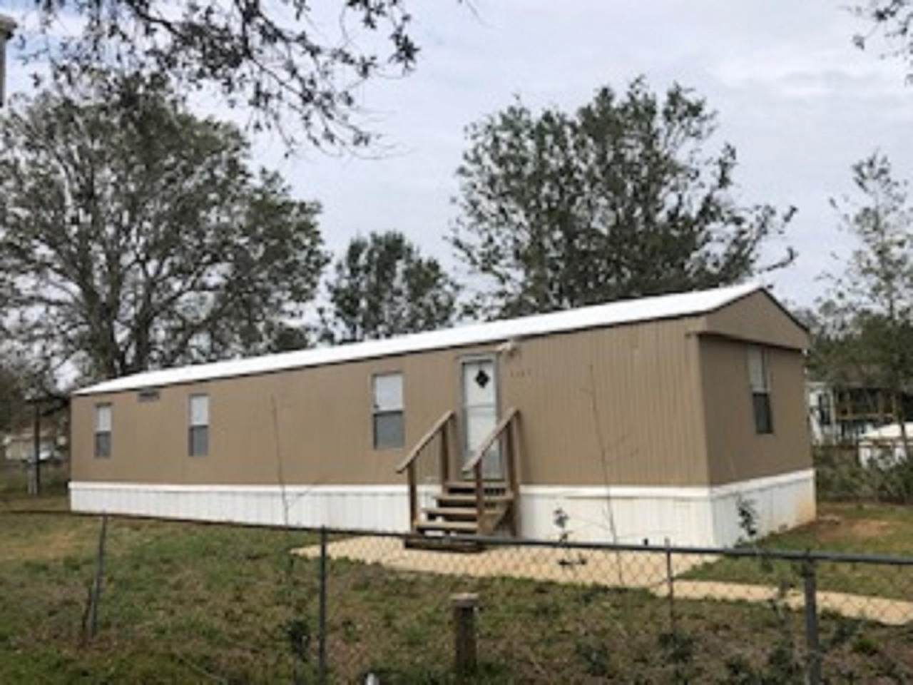 5223 Statler Avenue - Photo 1