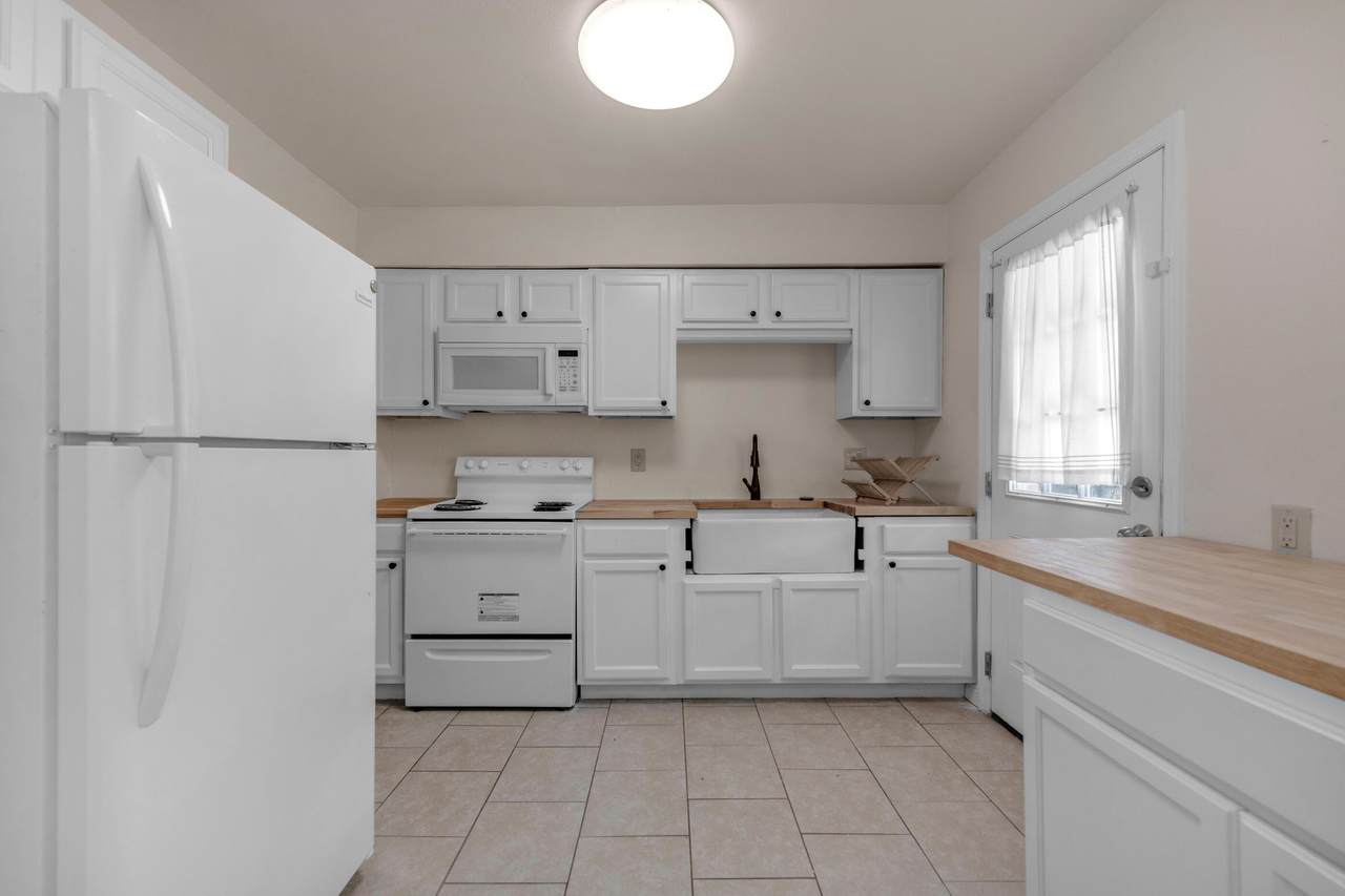 303 Gilliland Road - Photo 1