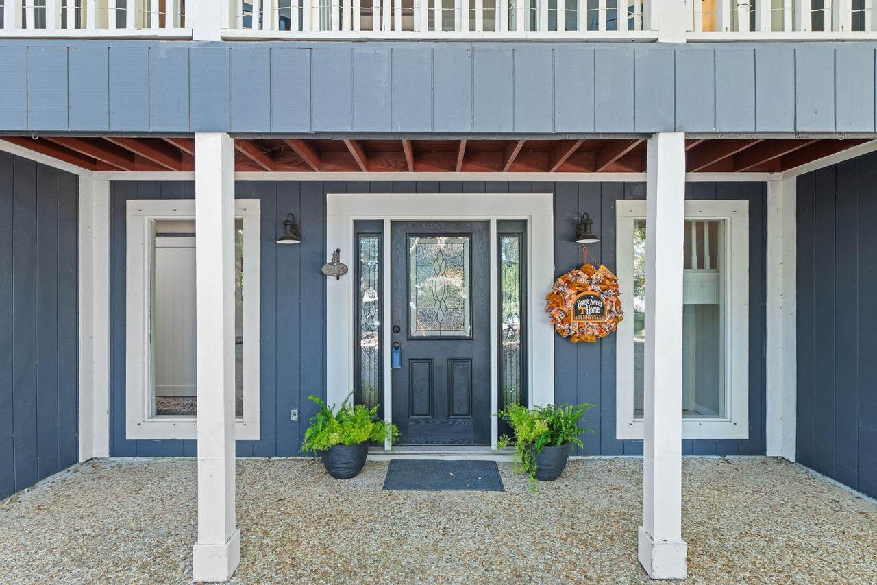 4003 Bay Pointe Drive - Photo 1