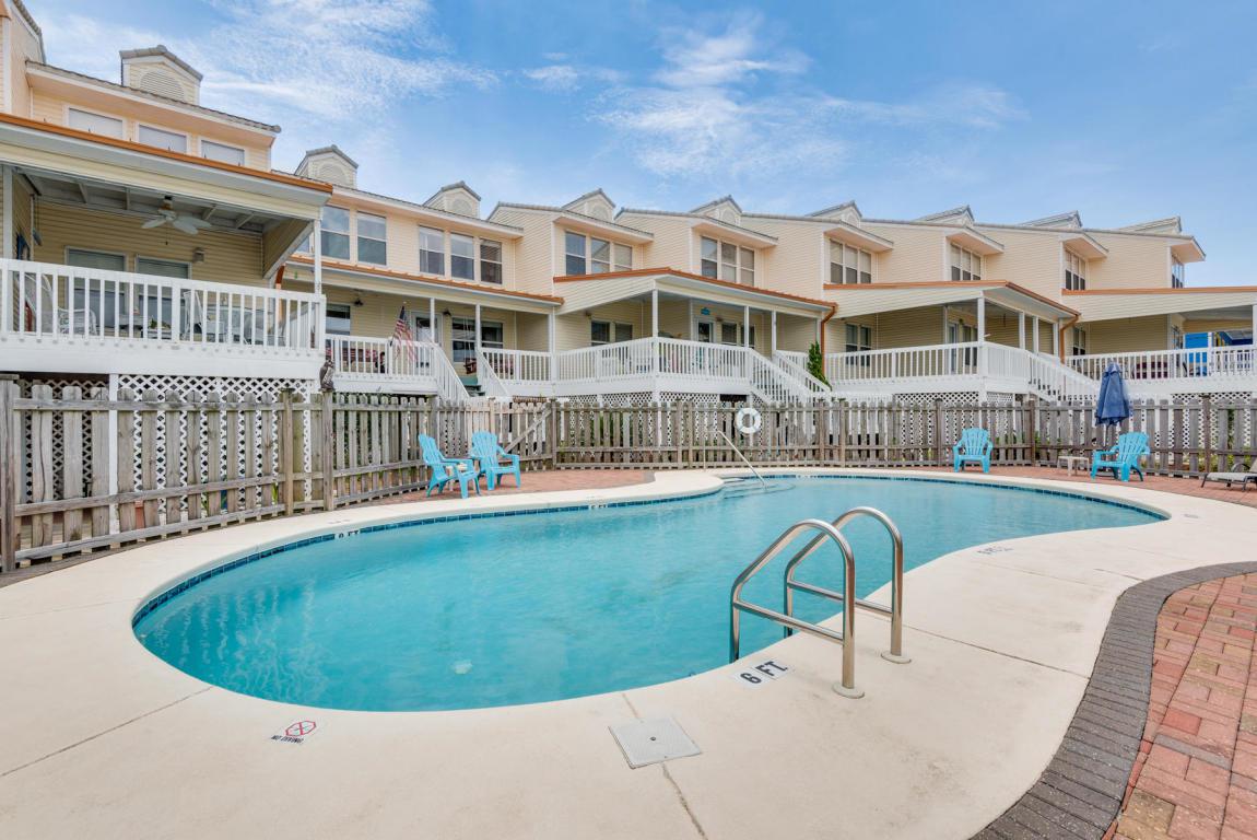 7905 White Sands Boulevard - Photo 1