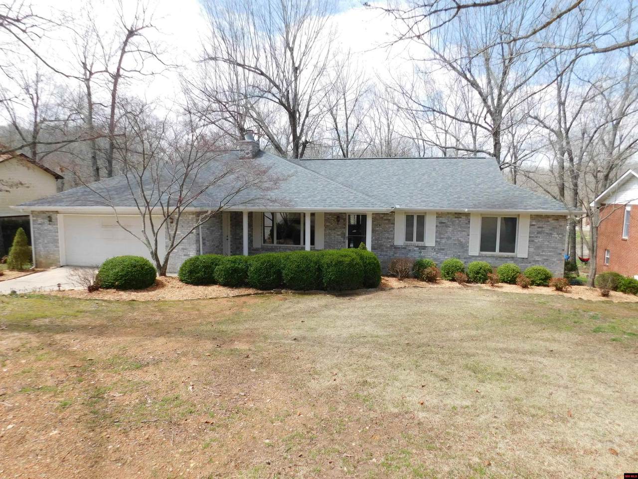 52 Lake Lane - Photo 1