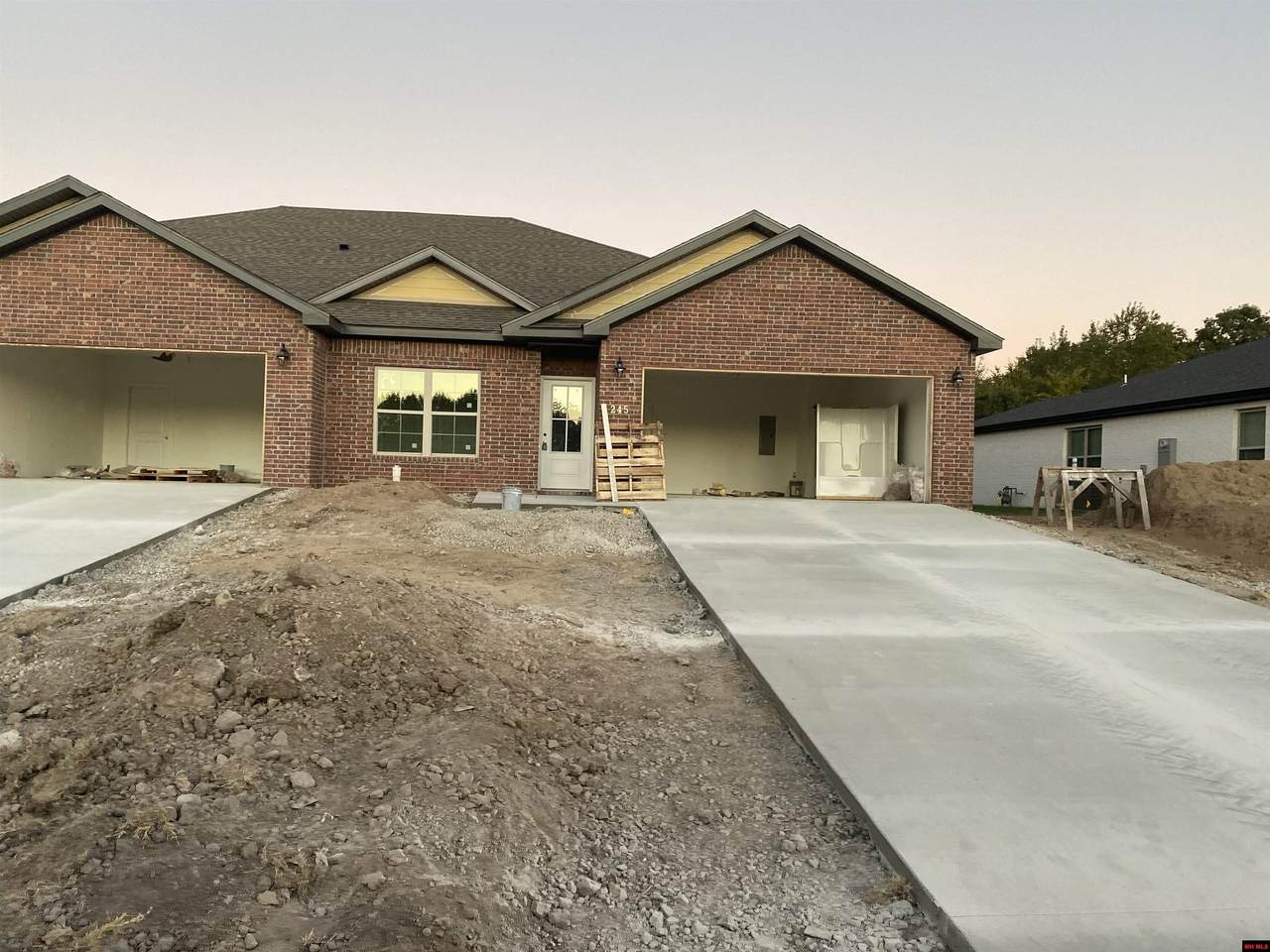 247 Turnberry Court - Photo 1