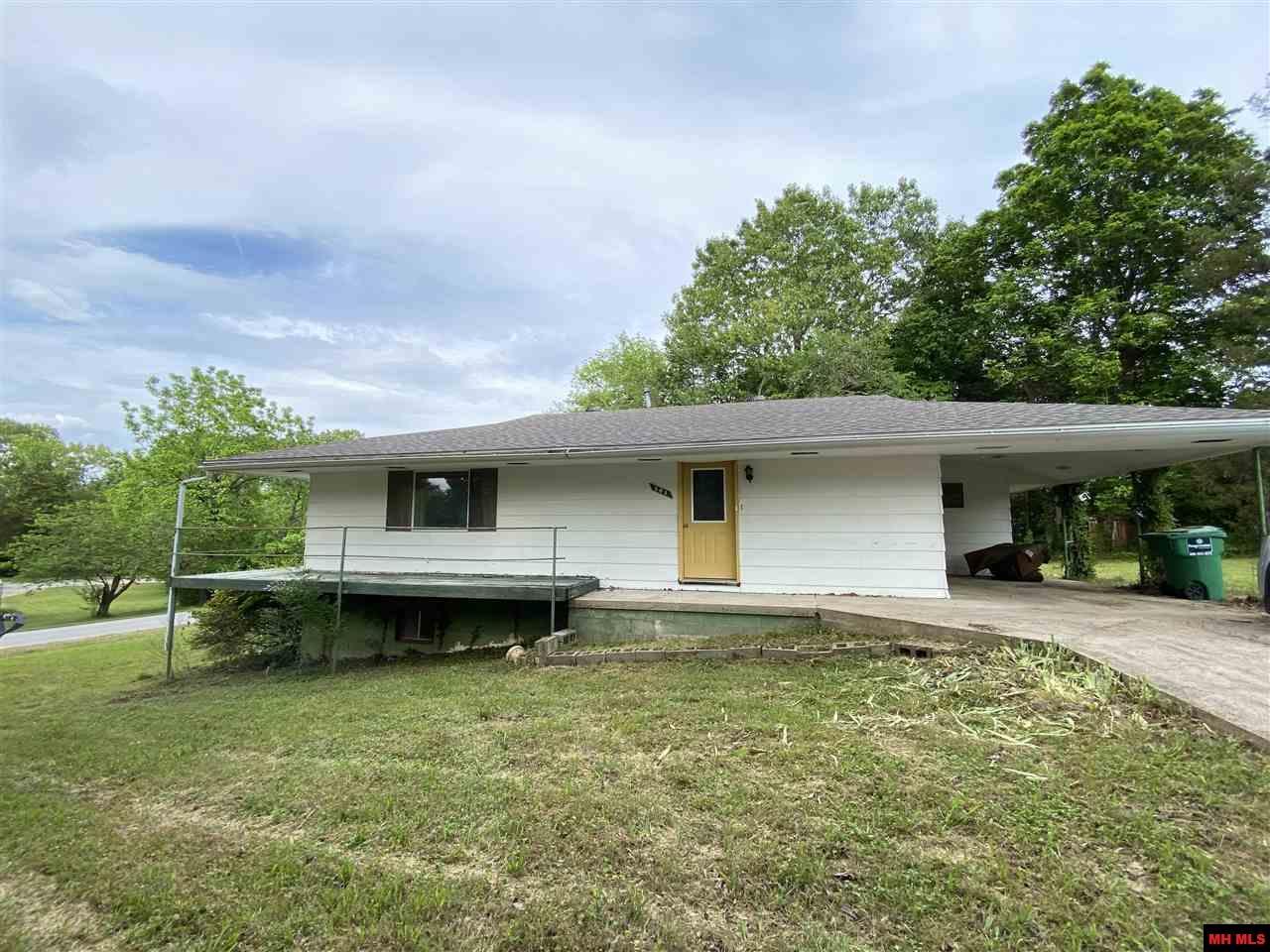 301 9TH STREET - Photo 1