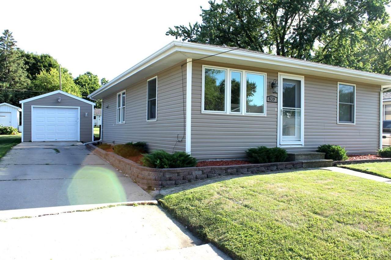 839 13th Street - Photo 1