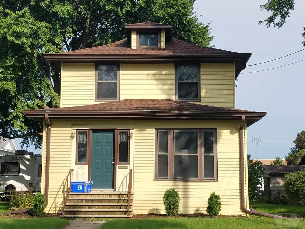 1615 Delaware Avenue - Photo 1