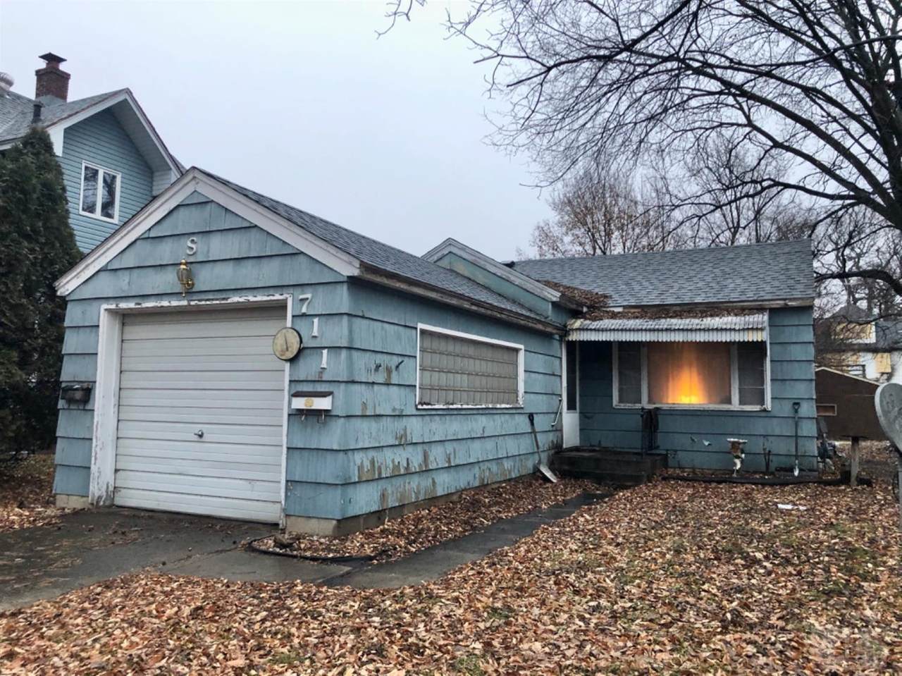 711 Monroe Avenue - Photo 1
