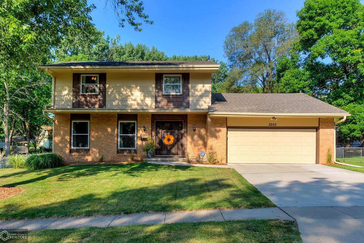 3220 Vine Street - Photo 1