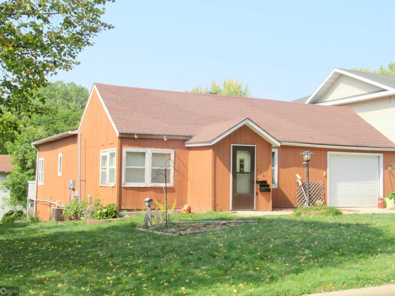 836 Clark Street - Photo 1