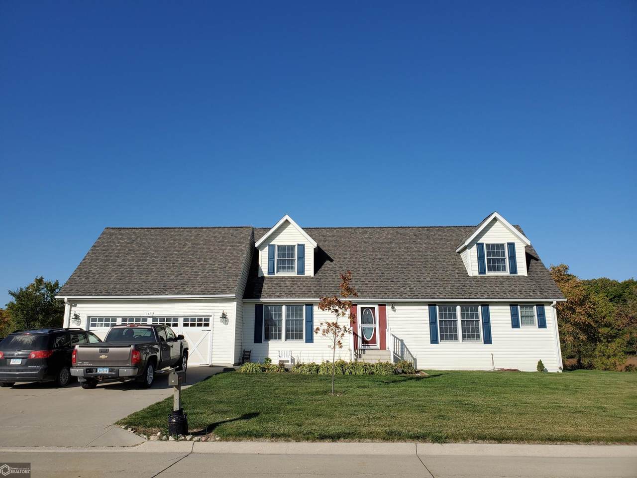 143 Wild Rose Avenue - Photo 1