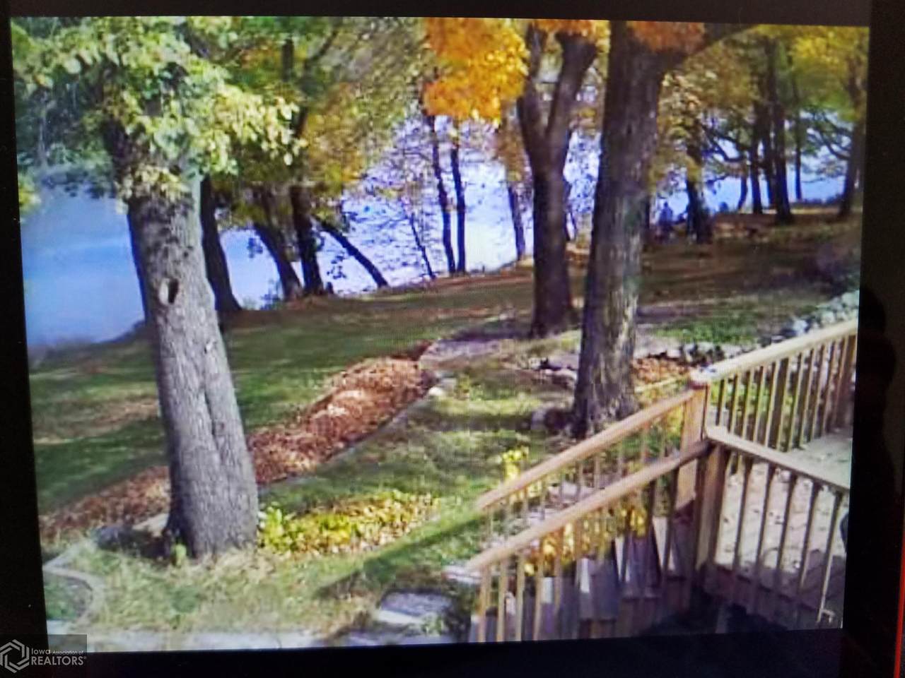 914 Riverview Drive - Photo 1