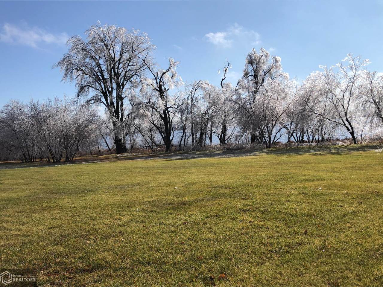 18 Cedar Ridge Court - Photo 1