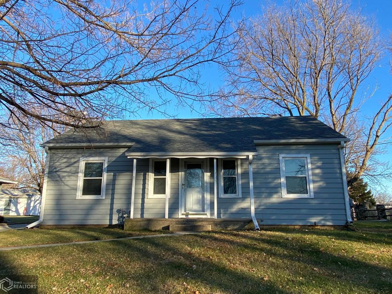 212 14th Street - Photo 1