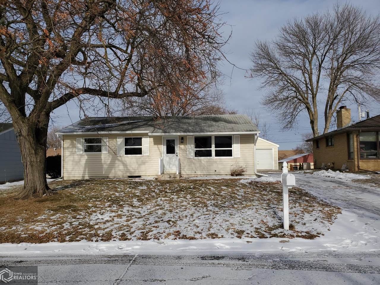 36 Mission Drive - Photo 1