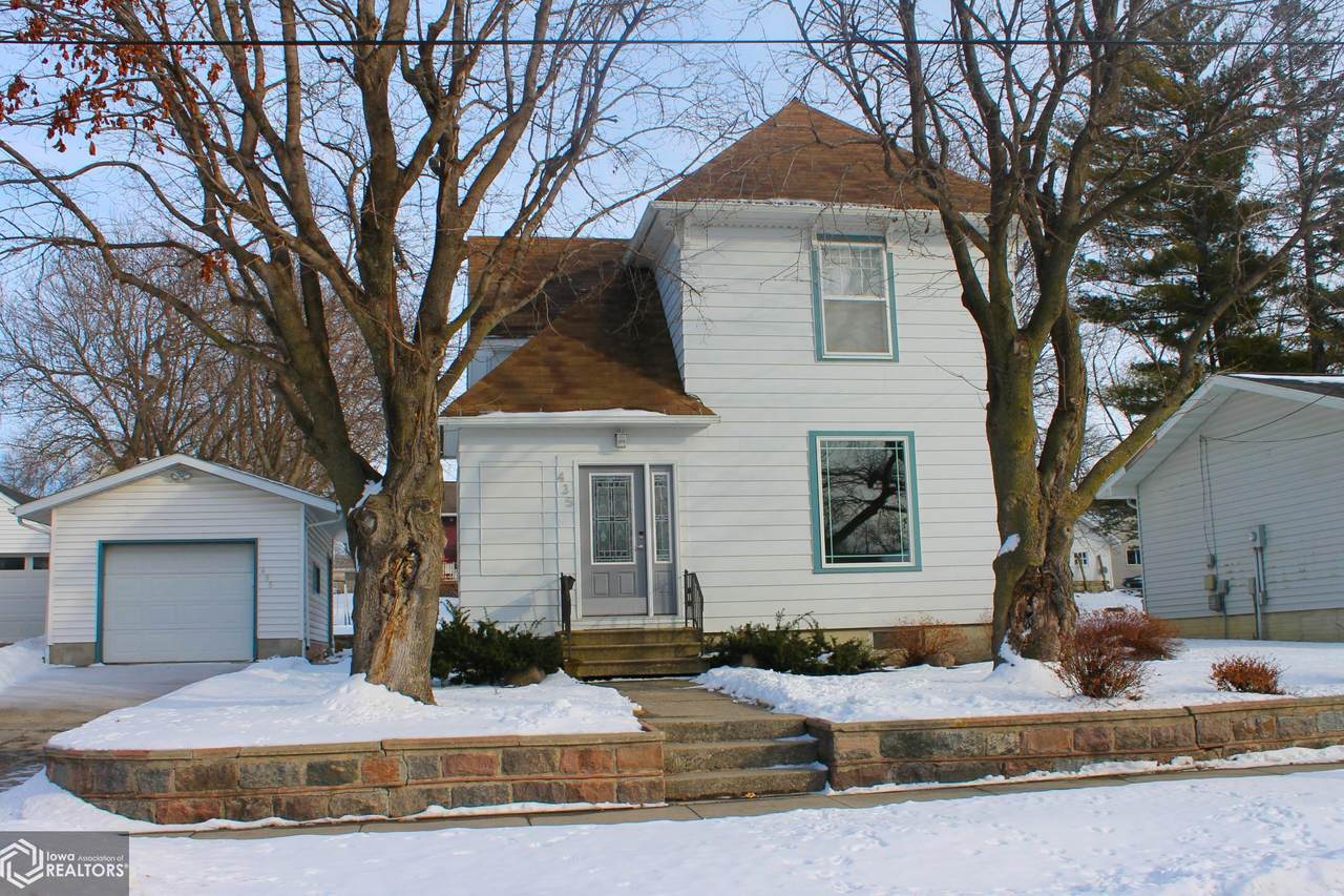 435 9th Street - Photo 1