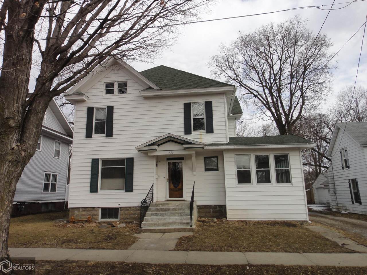 725 Washington Avenue - Photo 1