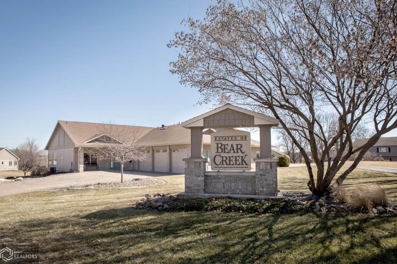 114 Bear Creek Court - Photo 1