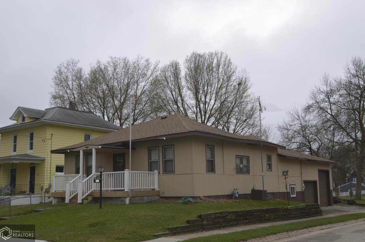 129 14th Street - Photo 1