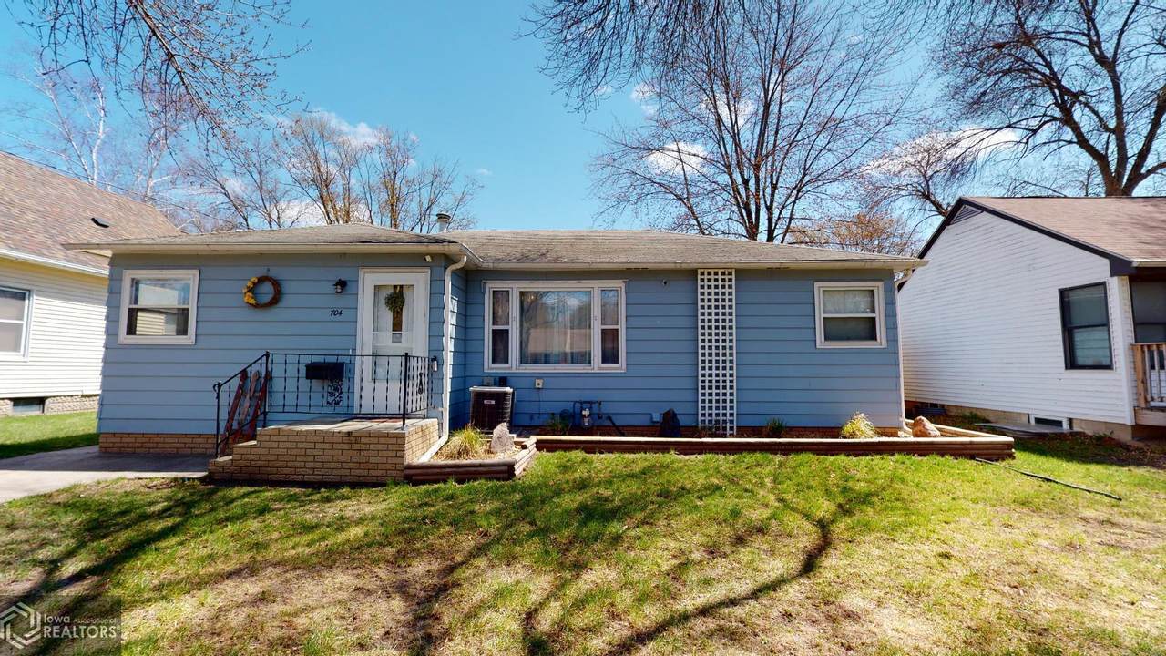 704 12th Street - Photo 1