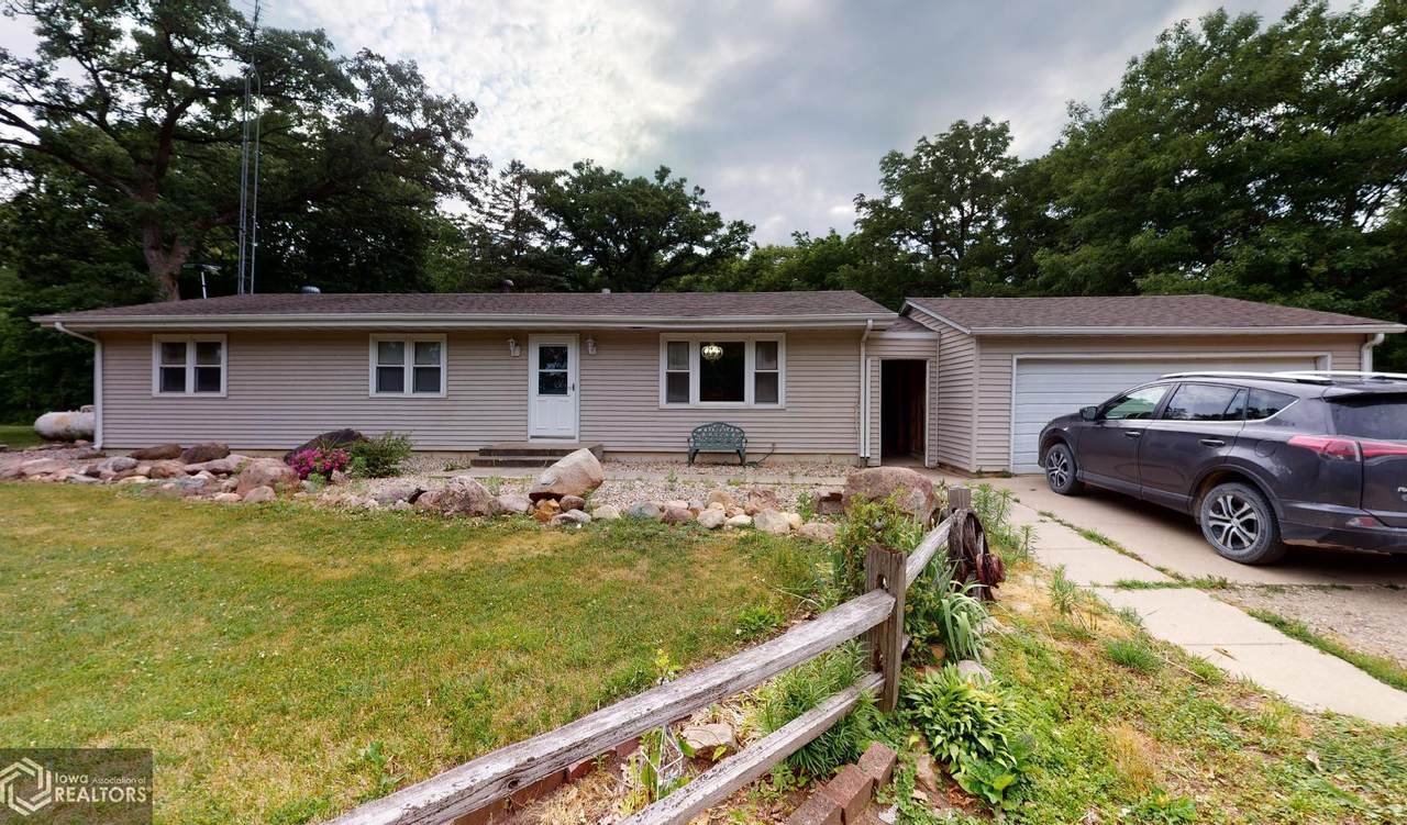 16601 300th Street - Photo 1